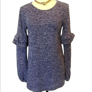 Vine & Love blue and white long sleeve sweater S